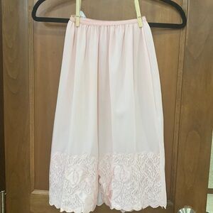 Pretty in pink vintage small half slip nylon